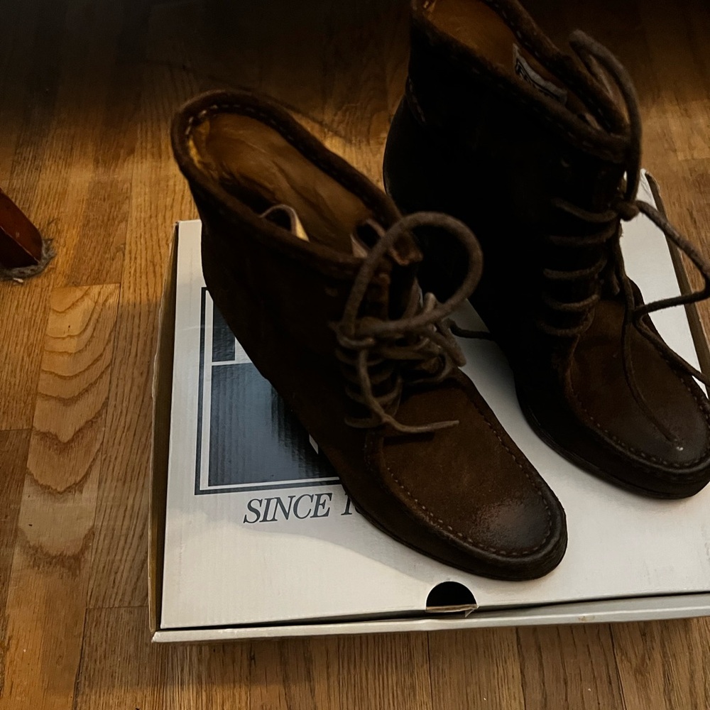 Frye Parker Moc Chocolate Brown Oiled Suede Lace-Up Ankle Boots